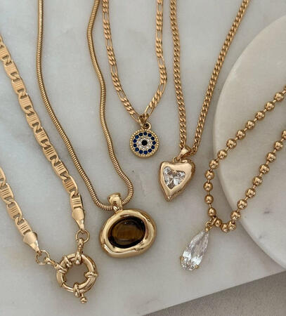 Minimal Chain Necklace — The quiet statement you’ll never take off.